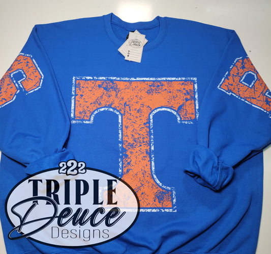 Tolsia Rebels Oversized Letters Crewneck